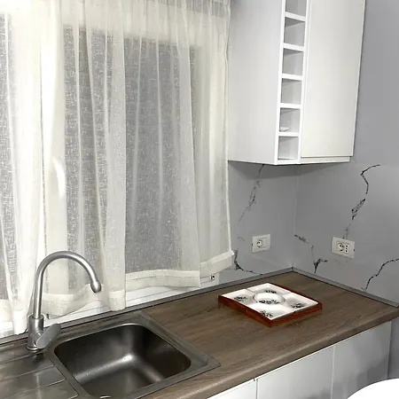 Διαμέρισμα Nn With Balcony 1 Τίρανα