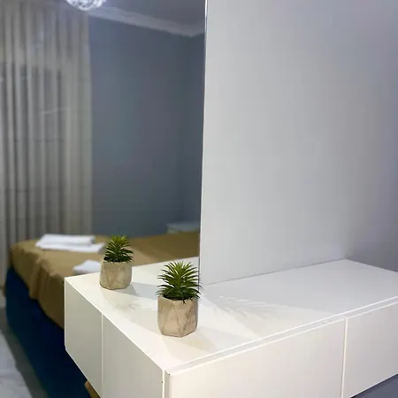 Nn With Balcony 1 Lägenhet *